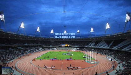 壹号娱乐下载：詹姆斯率队逆转取胜，湖人季后赛前景光明